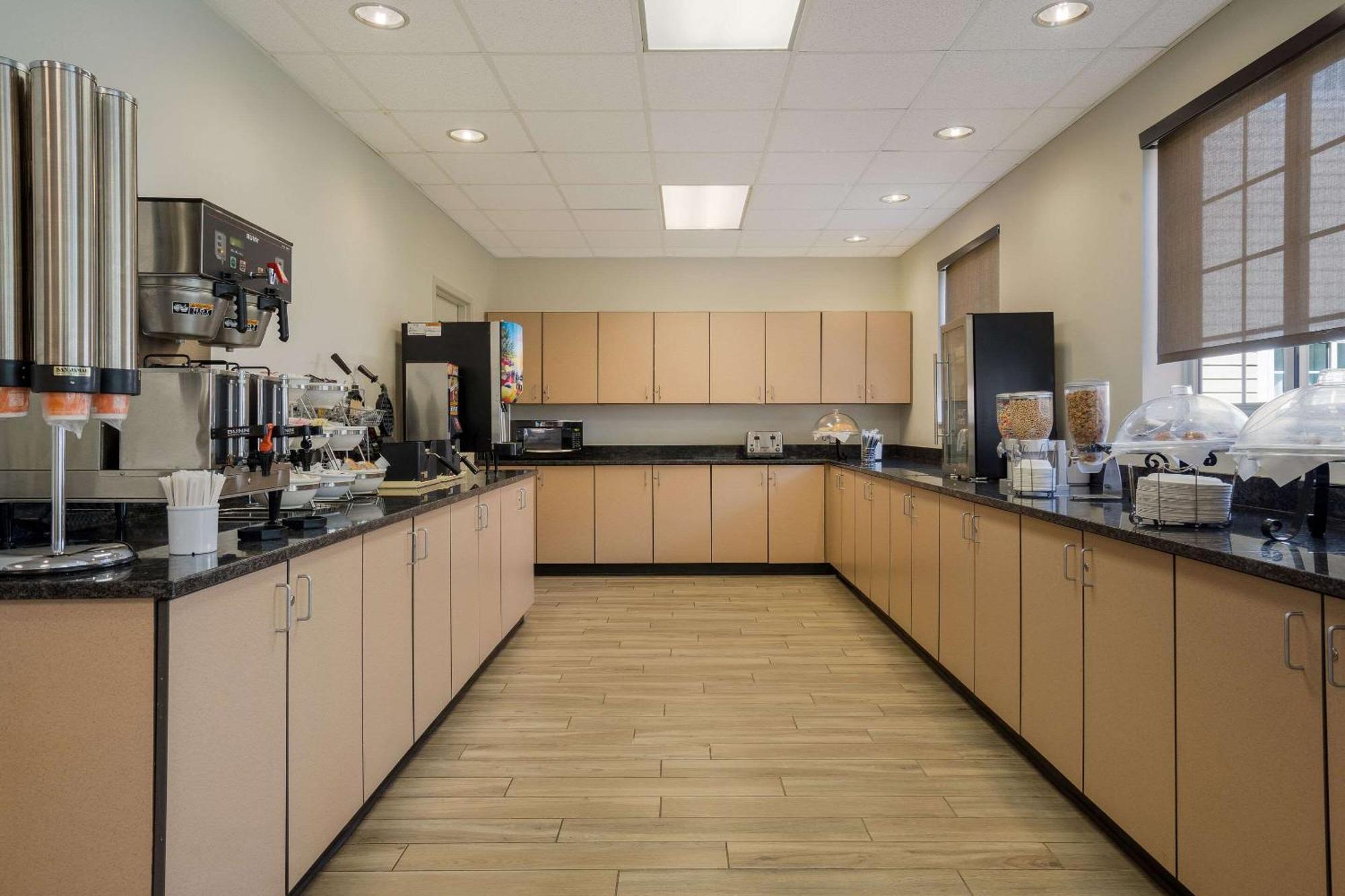 Mainstay Suites Wilmington - University Area מראה חיצוני תמונה