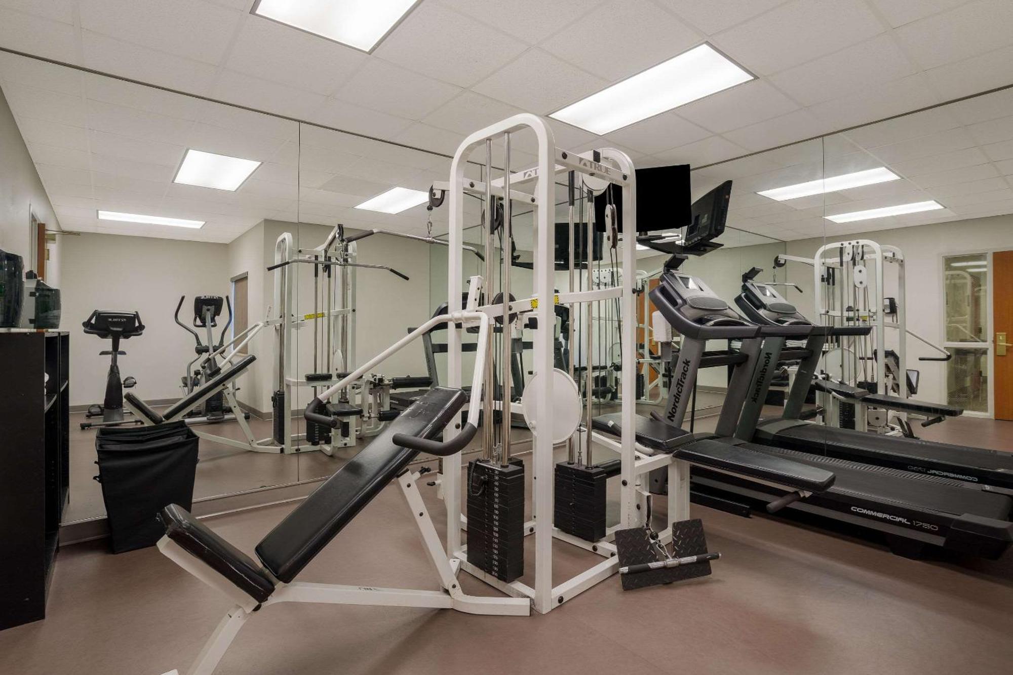 Mainstay Suites Wilmington - University Area מראה חיצוני תמונה