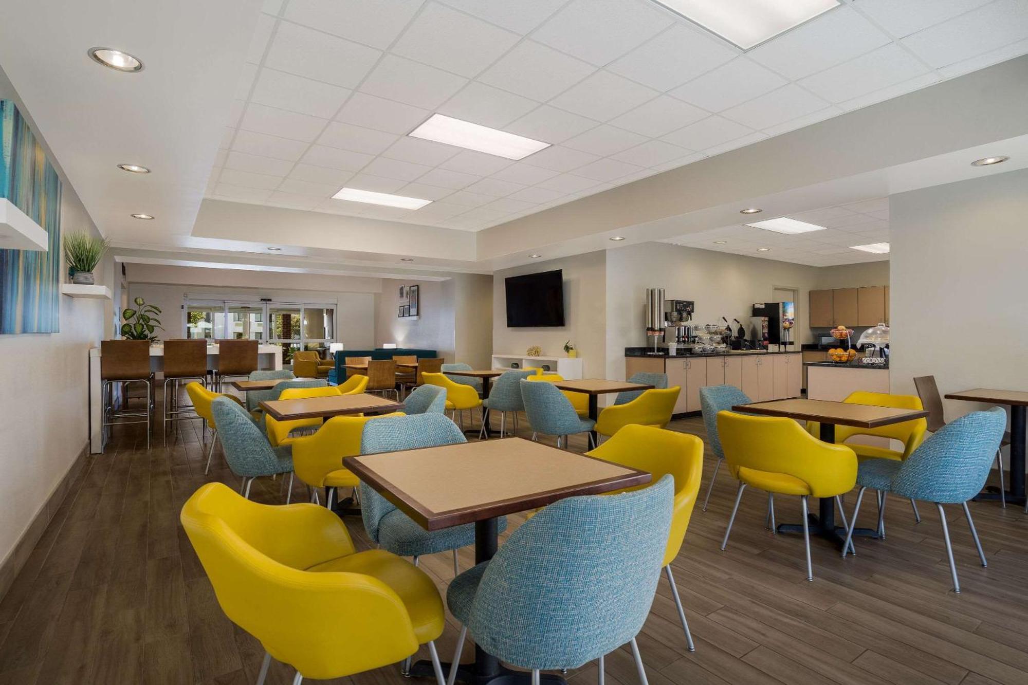 Mainstay Suites Wilmington - University Area מראה חיצוני תמונה