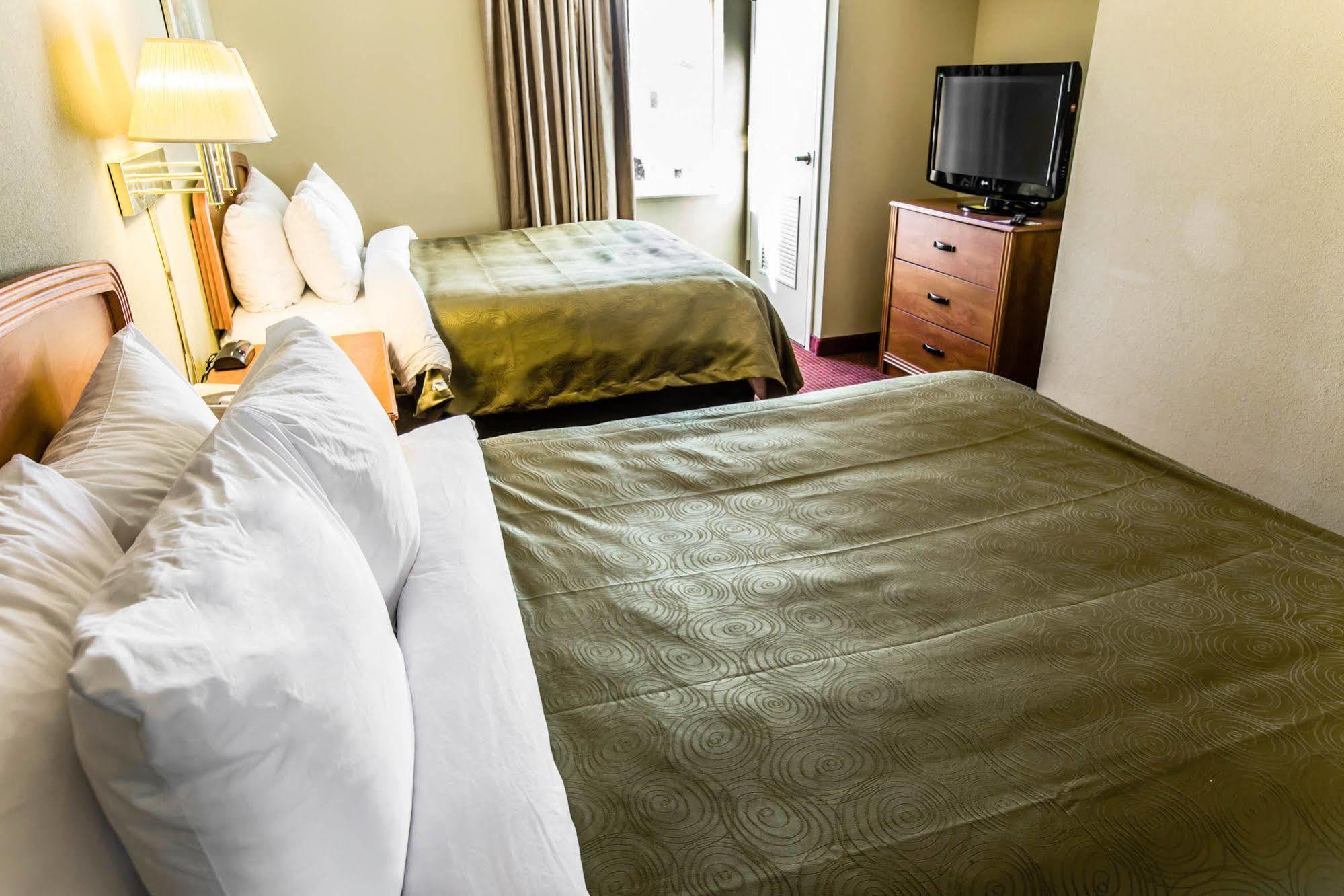 Mainstay Suites Wilmington - University Area מראה חיצוני תמונה